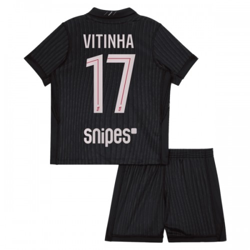 Dětský Fotbalový Dres Paris Saint-Germain Vitinha 17 Čtvrtý Dresy Jordan 2025-26 Dětský Fotbalový Dres Paris Saint-Germain Vitinha 17 Čtvrtý Dresy Jordan 2025-26