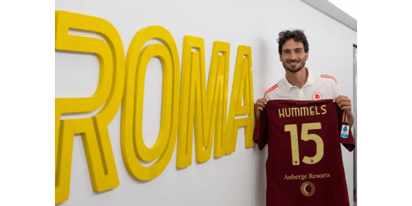 Legendární střední obránce Hummels přichází do Roma