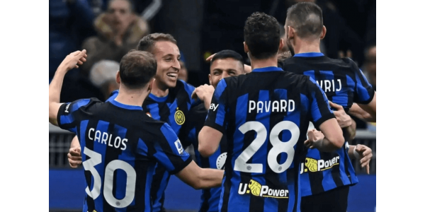Po vstřelení 4 gólů ve 4 po sobě jdoucích zápasech je Inter Milán nezastavitelný Po vstřelení 4 gólů ve 4 po sobě jdoucích zápasech je Inter Milán nezastavitelný