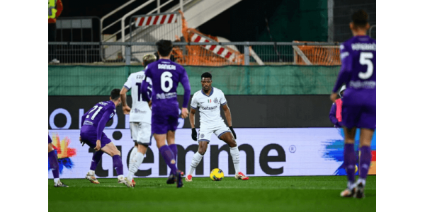Fiorentina porazila Inter Milán 3:0 a vrátila se mezi nejlepší čtyři