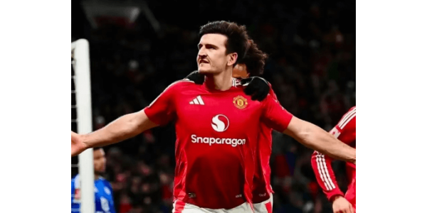 Maguireova legenda Manchesteru United pokračuje