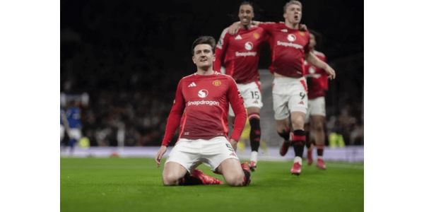 Manchester United porazil Ipswich 3:2 a s obtížemi vybojoval tři body