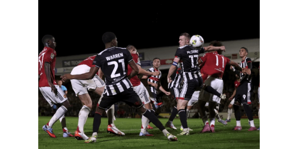 Ponížení a krize Manchesteru United za 800 milionů eur