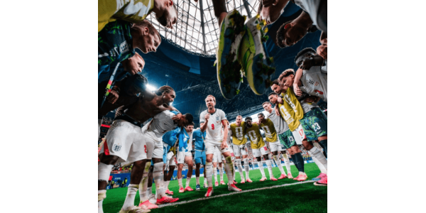 Harry Kane a jeho dva góly pomohly Anglii k ohromujícímu obratu Harry Kane a jeho dva góly pomohly Anglii k ohromujícímu obratu