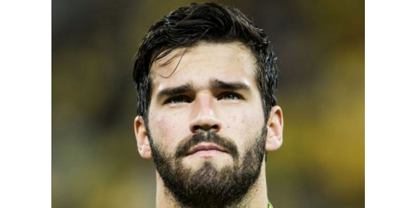 Další vítězství doma pro Liverpool, brankář Alisson jako muž zápasu