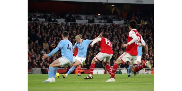 Premier League: Arsenal 1:3 Manchester City, Manchester City je na prvním místě!
