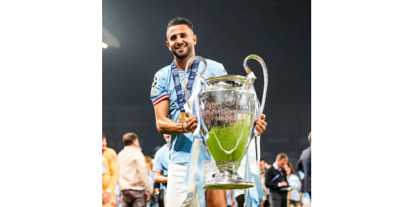 Křídelník Manchesteru City Mahrez odstartuje saúdské turné Křídelník Manchesteru City Mahrez odstartuje saúdské turné