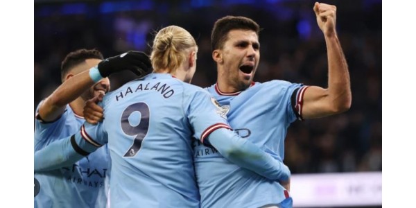 Manchester City a Manchester United oba vyhráli