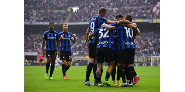Inter Milán snadno porazil FC Viktorii Plzeň 4:0 a postoupil do osmifinále
