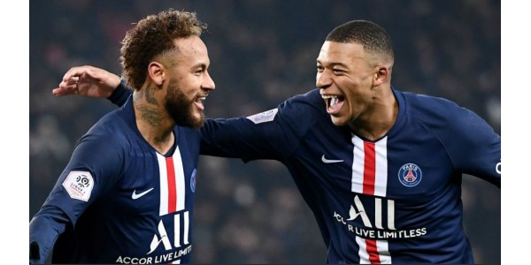 Kdo odejde z Paris Saint-Germain? Neymar nebo Mbappé?