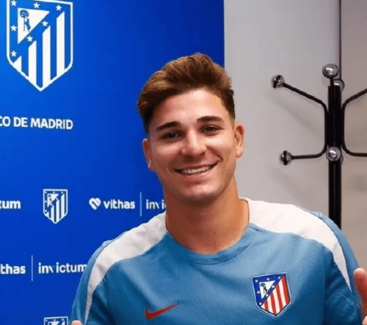 Alvarez oficiálně přestupuje do Atlética Madrid