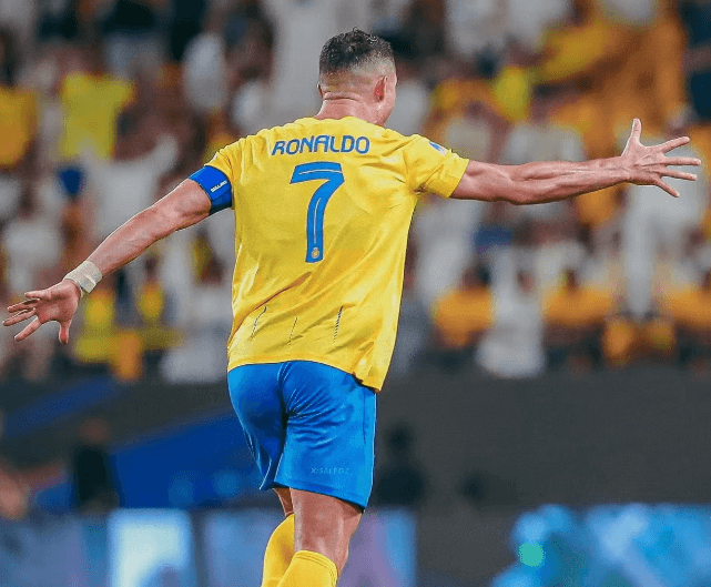 Hra je odložena, Ronaldo se omlouvá!
