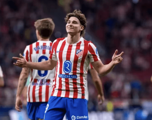 Alvarezův hattrick zažehl naděje Atlética Madrid