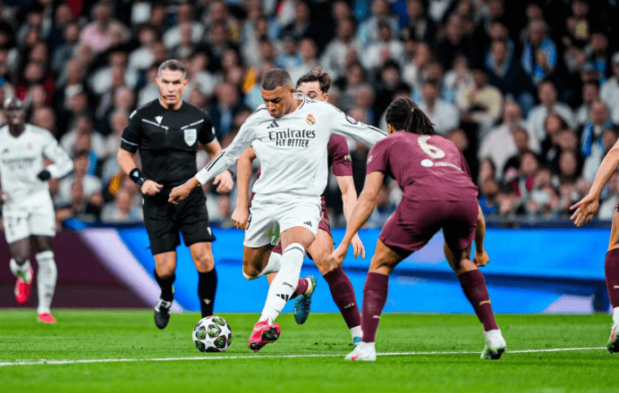 Mbappého hattrick pomohl Realu Madrid dvakrát porazit Manchester City
