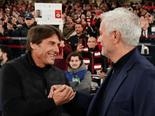 Mourinhův zoufalý protiútok zvrátil směr Benficy v Lize mistrů