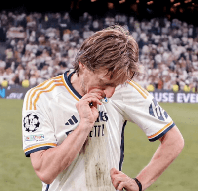 40letý Modrić se loučí s AC Milán, po mistrovství světa zvažuje odchod do důchodu