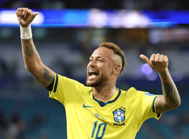 Po 981 dnech čekání je Neymar konečně zpět