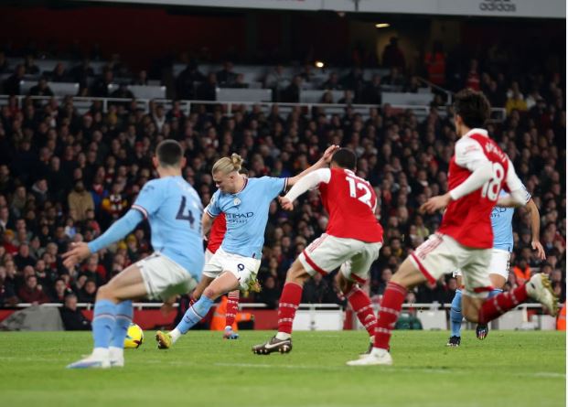 Premier League: Arsenal 1:3 Manchester City, Manchester City je na prvním místě!