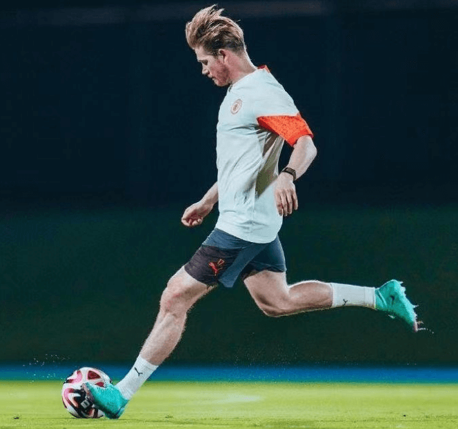 De Bruyne se vrací k tréninku