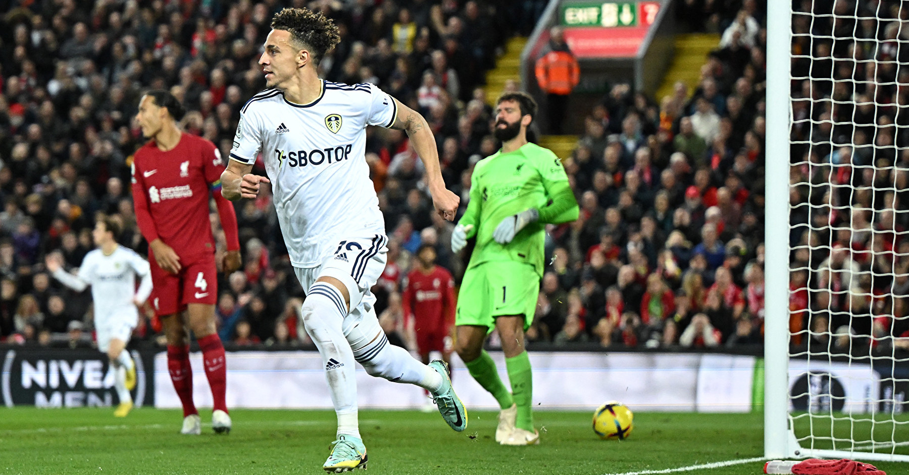 Liverpool doma prohrál 2:1 s Leeds United