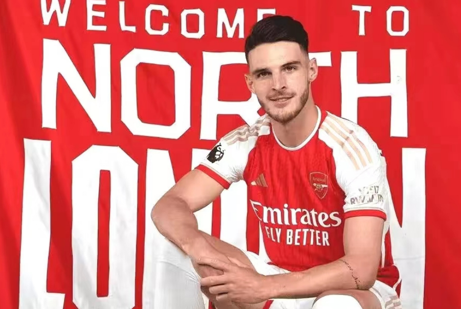 Rice se oficiálně připojil k Arsenalu, hodnota týmu překonala Manchester City a stala se světovou jedničkou