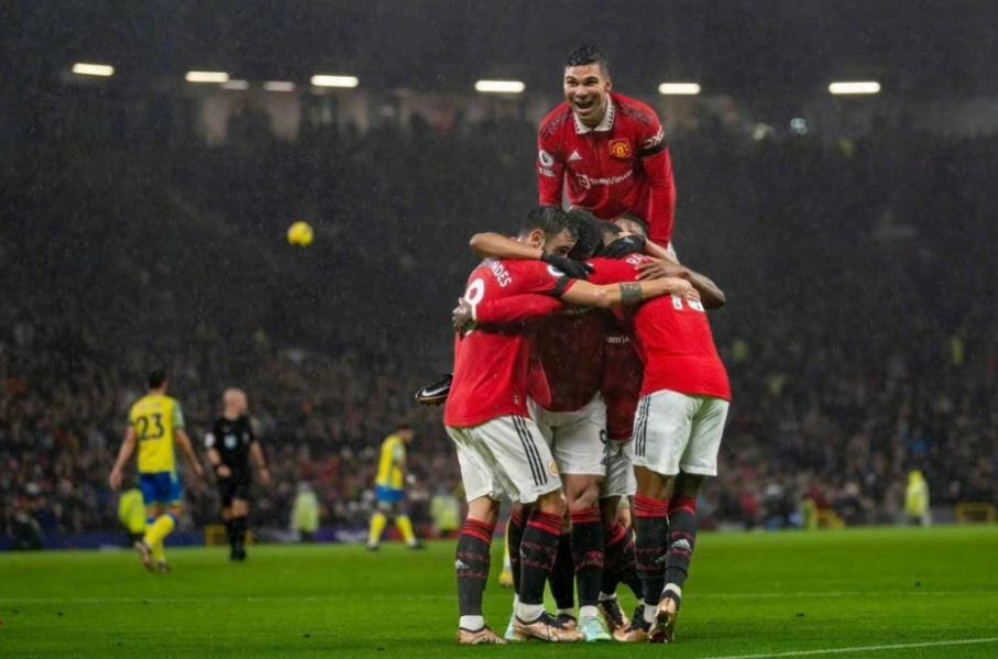 Manchester United 3:0 Nottingham Forest, tiché porozumění bez Ronalda