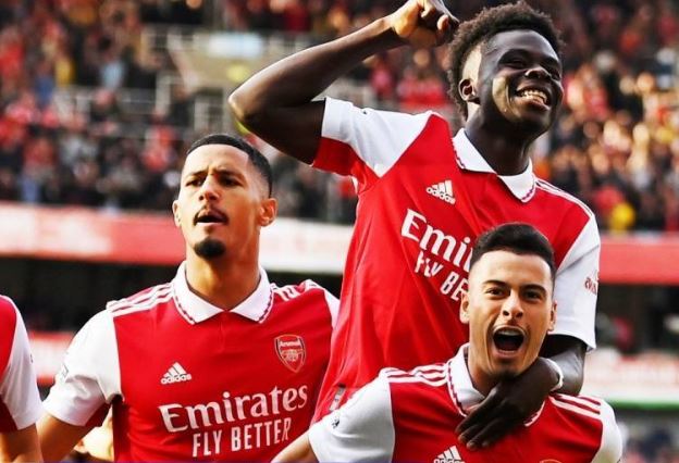 Arsenal se vrátil do čela žebříčku Premier League, skóroval za minutu, 3:2 porazil Liverpool